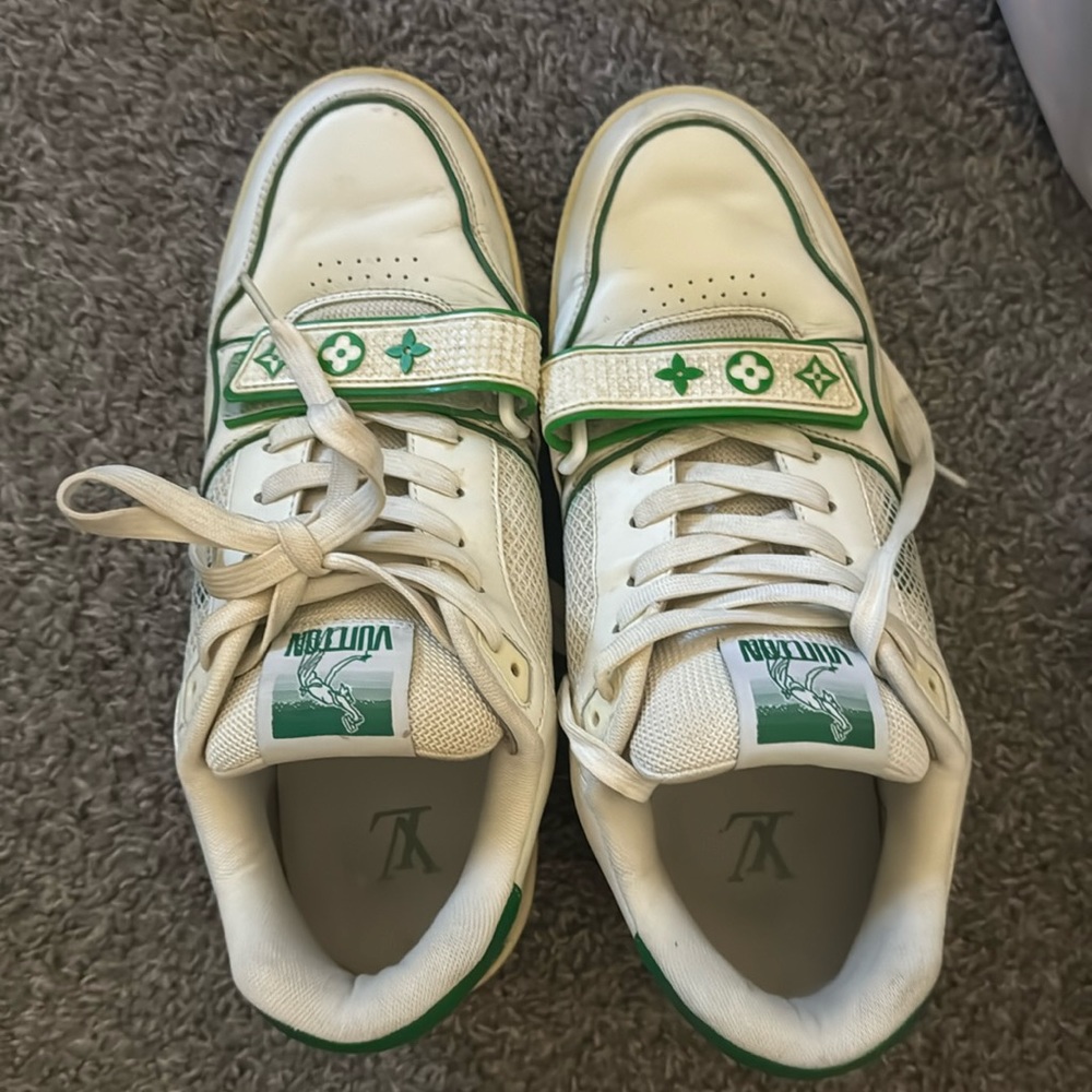 Louis Vuitton Men’s LV trainer sneaker